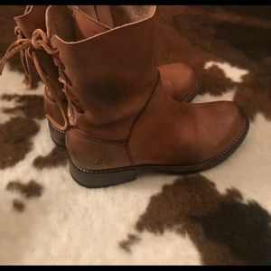 Cheshire Bedstu Tan Glove